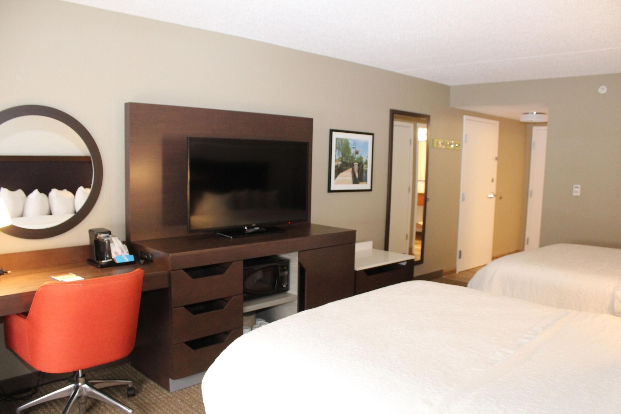 Hampton Inn Mchenry Eksteriør bilde