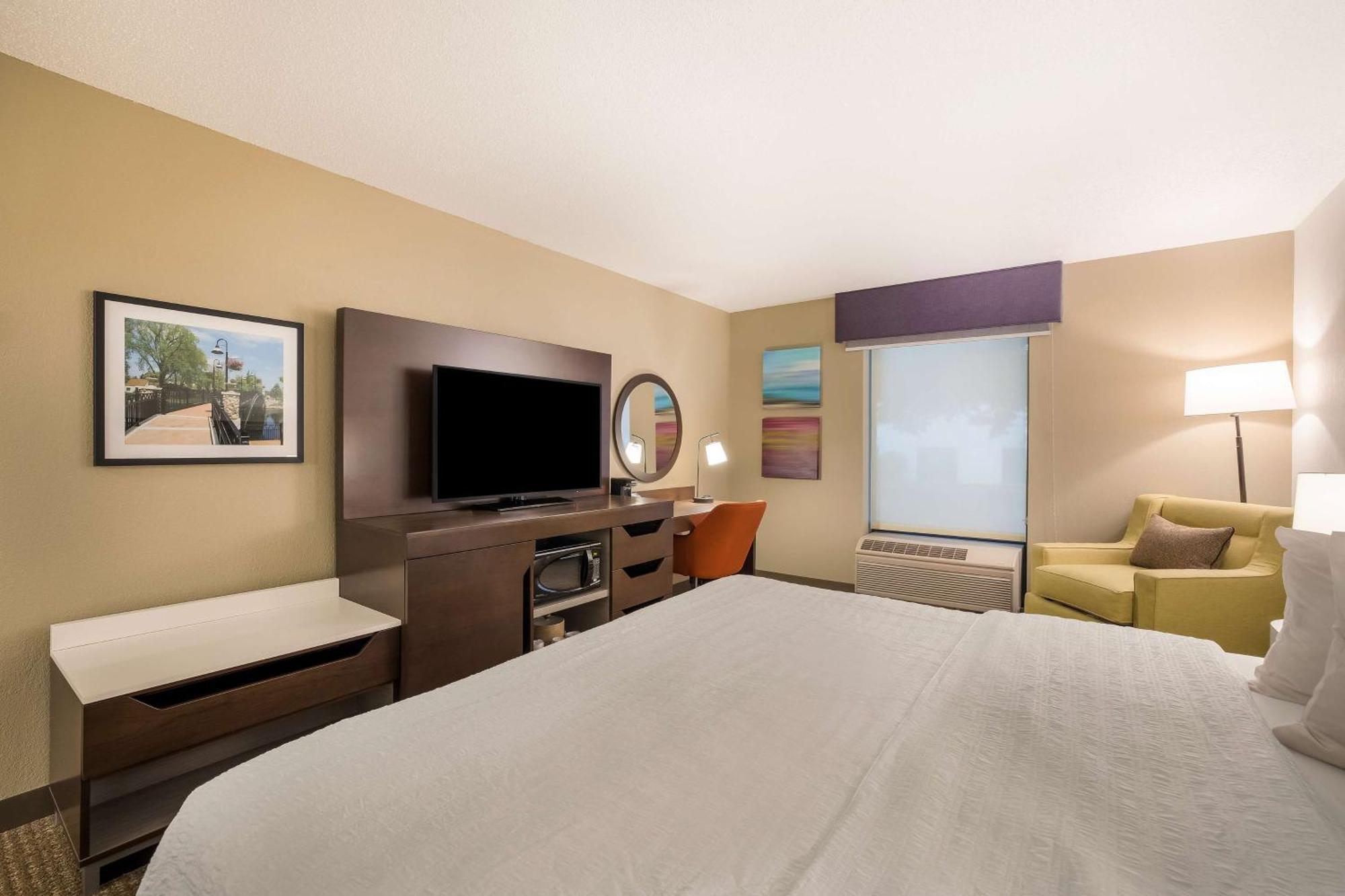 Hampton Inn Mchenry Eksteriør bilde