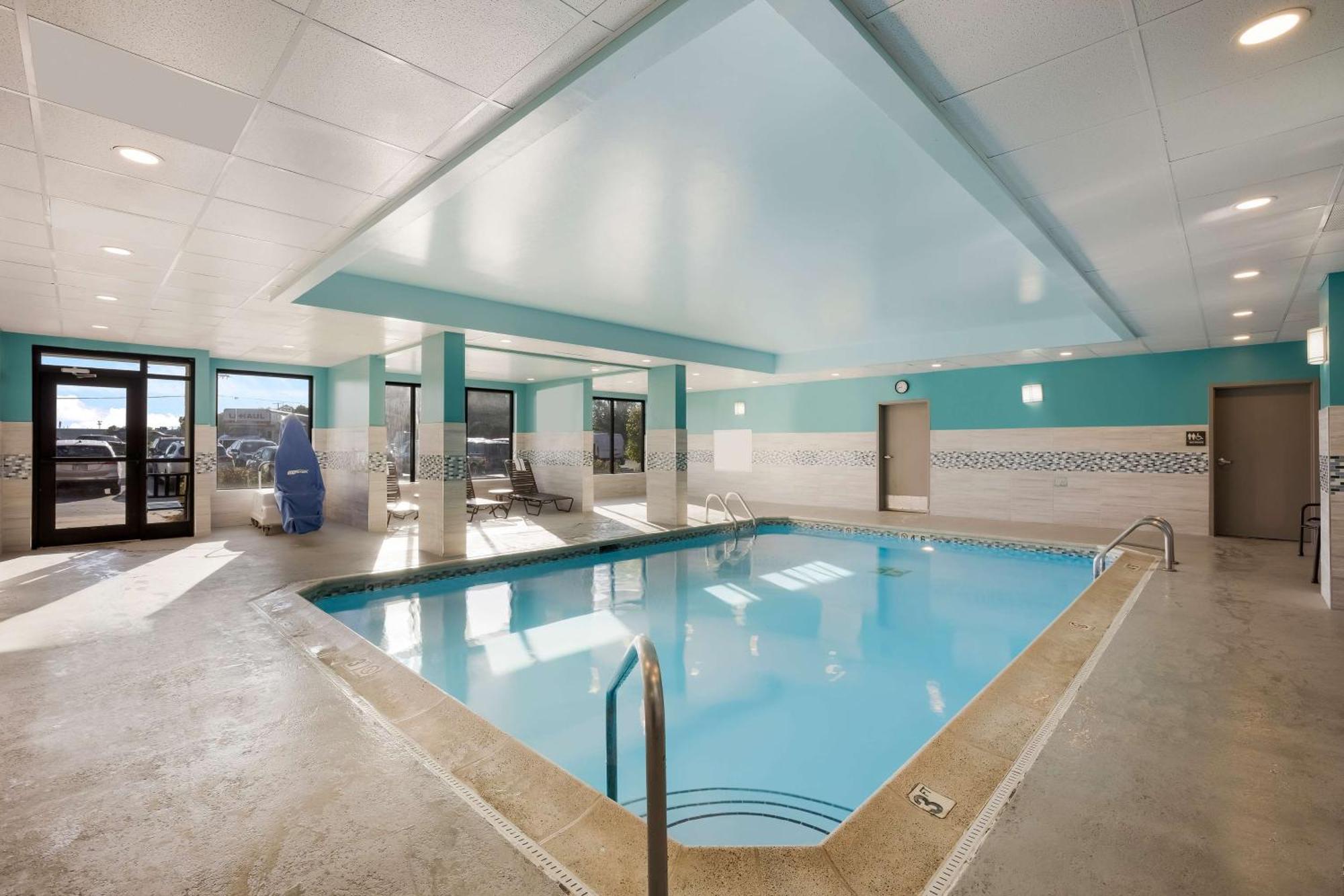 Hampton Inn Mchenry Eksteriør bilde